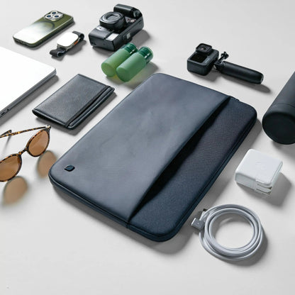 Incase A.R.C. Sleeve for 16-inch Laptop